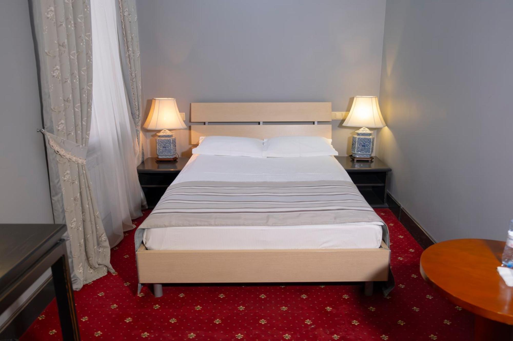 Plaza Hotel Kokshetau Eksteriør bilde