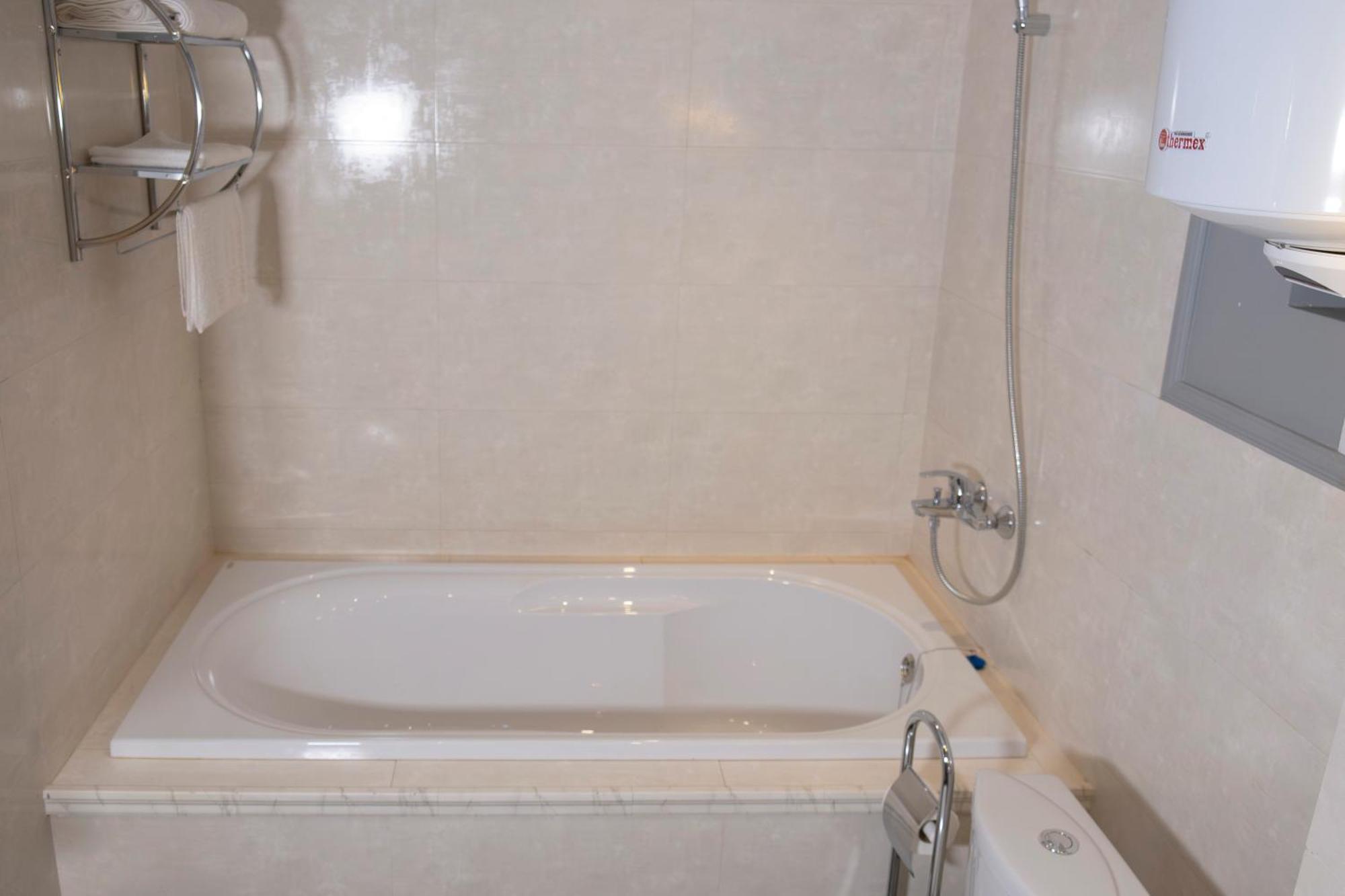 Plaza Hotel Kokshetau Eksteriør bilde