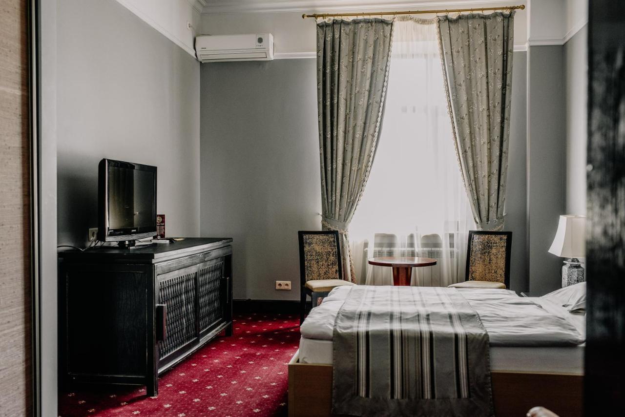 Plaza Hotel Kokshetau Eksteriør bilde