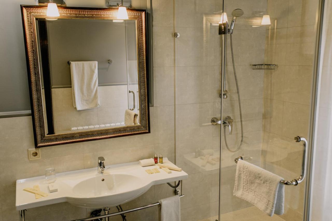 Plaza Hotel Kokshetau Eksteriør bilde