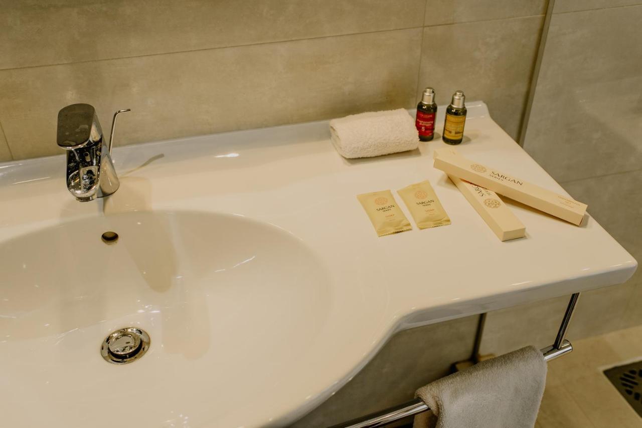 Plaza Hotel Kokshetau Eksteriør bilde